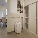 Apartment In With Wifi *